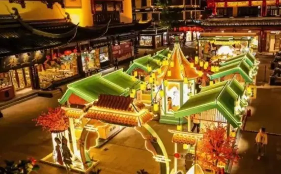 上海夜生活攻略指南：同城聚会与美食打卡的终极狂欢地图🌃